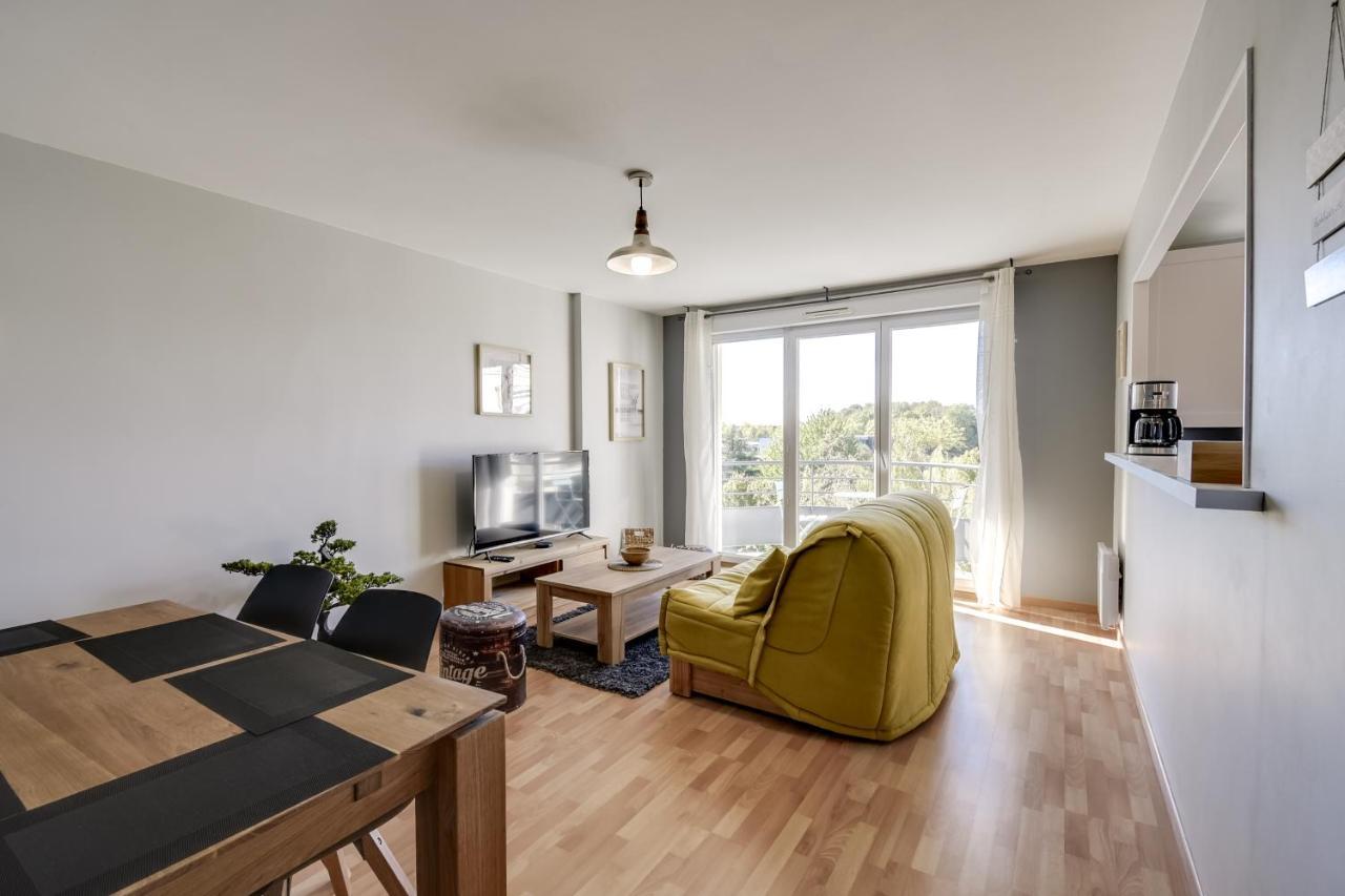Chic Apart With Parking And Balcony Apartment Cergy Exterior foto